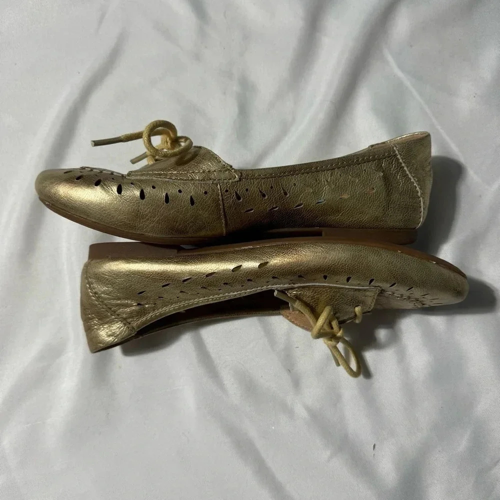 Born Handcrafted Loafers  Leather Gold Comfortable Size 5 1/2 - Picture 3 of 10